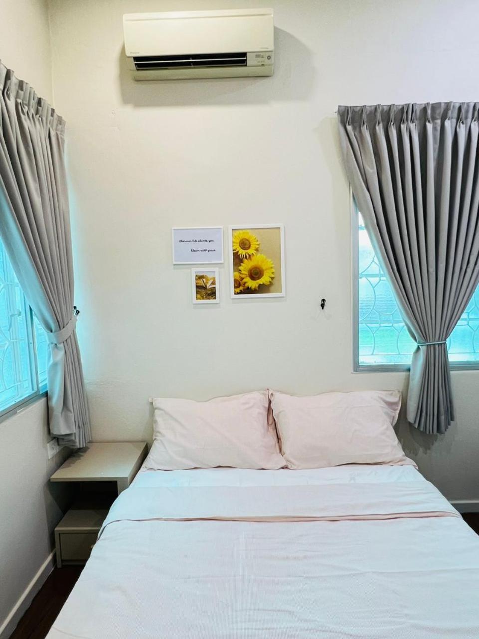 Myroom Georgetown, Off Jalan Burma, Gurney Drive Esterno foto